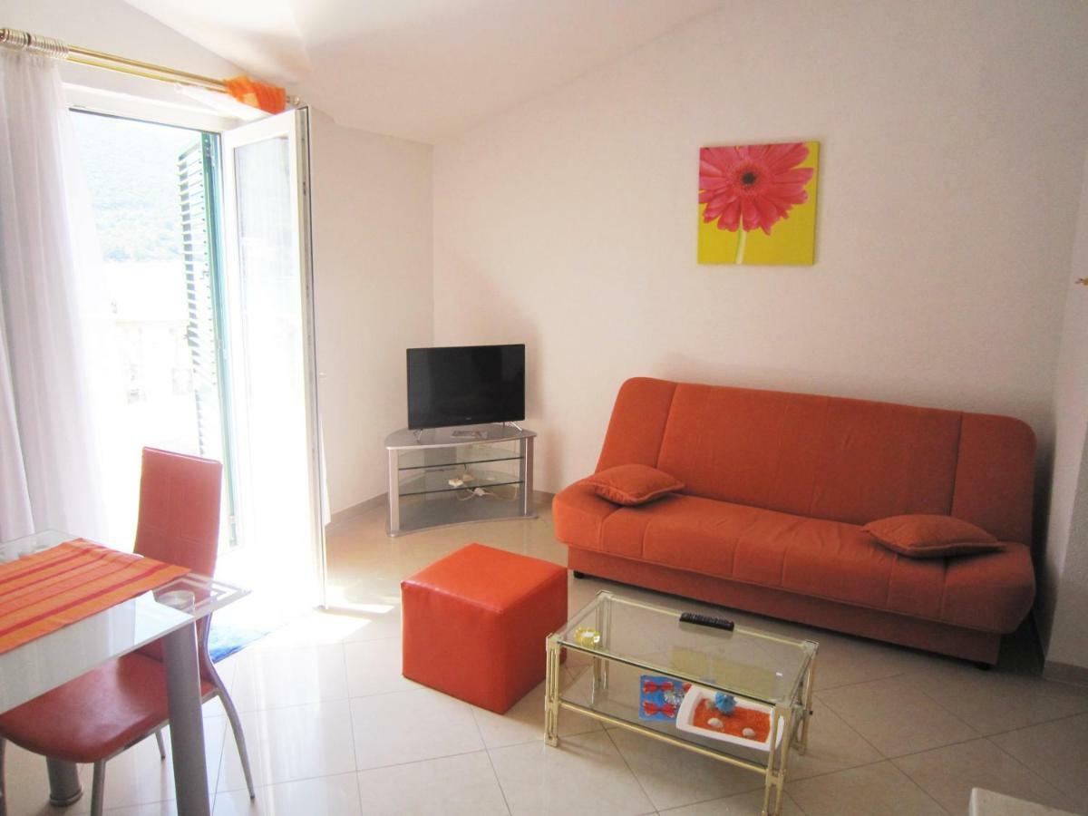 Apartments Jadran Grebastica Exterior photo